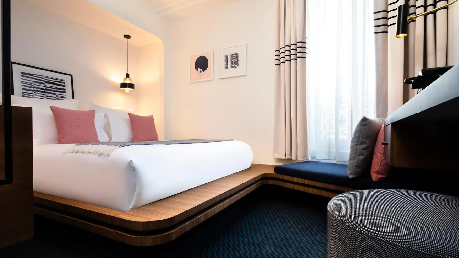 **** Hotel Maison Elle Paris France