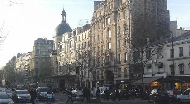 Maison Elle Paris 4*,