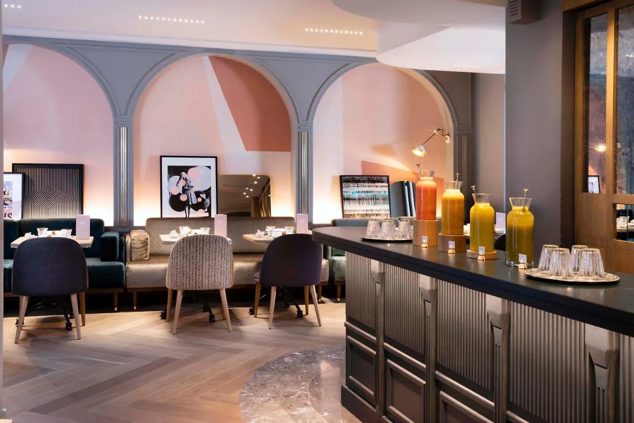 Maison Elle Paris Hotel