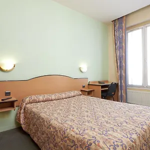 Ferney Republique Otel